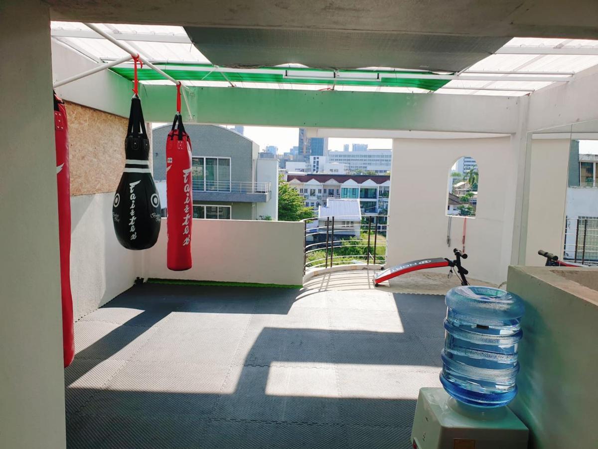 Kru Nat'S Bed & Breakfast W/ Private Rooms & Gym Бангкок Экстерьер фото